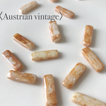 〈Austrian vintage〉 オペーク ライト ブラウン×ホワイト ラスター プレスガラス ビーズ  (6個)
