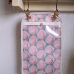 ※pomeginga様ご注文品※リバティビニコのスマホケース　Peacocks of Grantham Hall