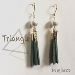 トライアングルタッセルピアス ◇グリーン◇