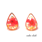赤のこでまりドロップピアス