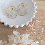 ホワイトかすみ草&あじさい×ワイヤーピアス/イヤリング
