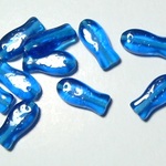 チェコビーズ　お魚　ブルー　８個