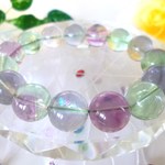 ★心のリラクゼーション☆天才の石★レインボー☆マルチカラーフローライト♪　★大珠１４ｍｍ★　★１７ｃｍ★