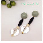 clearの大ぶりピアス