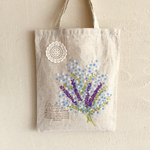 青い小花とラベンダーの羊毛刺繍トート（コットンリネン）
