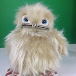 毛むくじゃらのフクロウ（フロッグマウス）