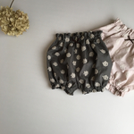 ＊kaさま専用カート＊カーキ かぼちゃパンツ80 アナベルの刺繍