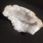 モロッコ産　ジオード(晶洞 水晶原石) 7cm×4.5cm×4cm　72ｇ　1個