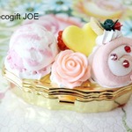 スイーツデコ/ピルケース/誕生日/結婚祝い/母の日/デコ雑貨/スワロフスキーきらきらロールケーキF
