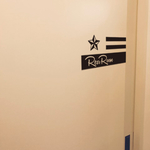 REST ROOM 御手洗いウォールステッカー モノクロ