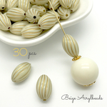 30個 ＊ ナツメ型 beige Acrylbeads