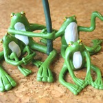 【RIRE.Cherry様ご注文品】雨宿りをするカエルの家族