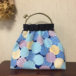 ☆再販☆ ＊ベンリー口金 バッグ  菊 ブルー