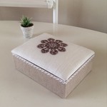 NEW CLASSICシリーズ・刺繍　小物入れ ③【大】（仕切り箱別売り）
