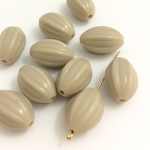 12×18mm　アクリルカラービーズ　筋入りオーバル　10個　ブラウン