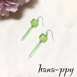 キューブ ピアス