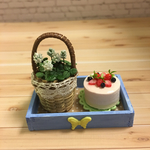 シロツメクサのバスケット(小)と爽やかムースケーキＡ
