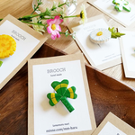 感謝sale。春感じるお花のブローチ　三葉のクローバー緑🍀