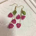 お花の3連ピアス(濃いピンク)