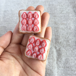 【再再再再再販】 羊毛×いちごのオープンサンドブローチorマグネットor飾る用