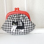 刺繍のがまぐち ギンガムチェック ハチワレ猫