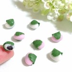 ミニチュア粘土の柏餅8個セット(内1個食べかけ)