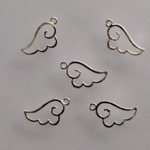 天使の羽・枠（大）15×24㎜　銀色　15個で300円