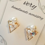 No.137三角×ビジューピアス(イヤリング)☆