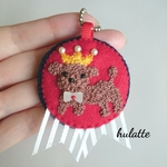 王さま👑プードル刺繍のキーホルダー✱レッドプードル✱
