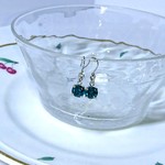 ブルーのSWAROVSKIピアス🎵(ブルージルコン)      
