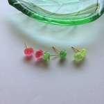  ワンポイント♡小さなネオンピアス
