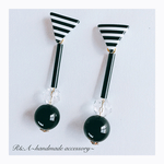 △ボーダー✨モノトーンデザイン ピアス/イヤリング