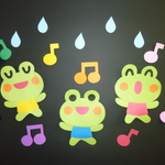 壁面飾り♪ ６月 梅雨 かえるさん＆音符  発表会/お遊戯会にも♪