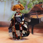 復刻版初代リカちゃんのサイズ　着物＆帯のセット　赤系（振袖）