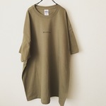 /B/ GLITCHロゴ　Tシャツ 　2XL プレーリーダスト