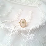かすみ草の一輪フレームリング