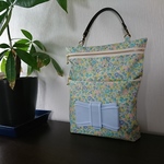 ☆再3販☆おしりふき&おむつポーチ♡一体型（小花&水色）