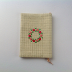 バラの刺繍のブックカバー
