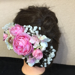 ピンクの薔薇とかすみ草ブライダル髪飾り  成人式髪飾り