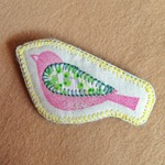 小鳥のブローチ (ピンク)