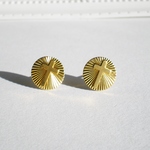 ブラスピアス　クロス(チタンポスト)