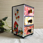 和紙で作った飾り箪笥（三つ口・白）