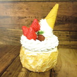 【ゲリラ処分】クリームたっぷり苺ケーキＢＯＸ♪