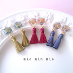 【再販売】カラフルビジューとタッセルのピアス