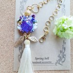 【母の日にも】 Qeen purple  バックチャーム レジン