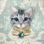 サバトラ猫のブローチ*羊毛フェルト スワロ