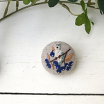 《再販》刺繍のブローチ ブルーベリー