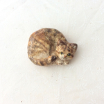 まるまる猫（茶トラ）ブローチ