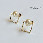 スクエア✴︎パールのピアス・イヤリング