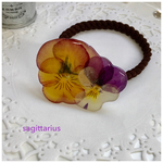 本物のお花で作った ビオラのヘアゴム ① 